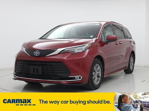 2024 Toyota Sienna XLE