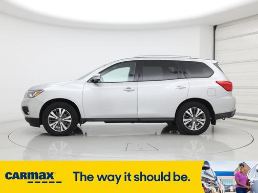 2019 Nissan Pathfinder S