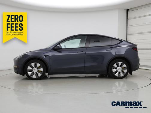 Silver 2023 Tesla Model Y Long Range