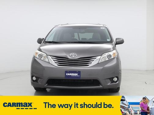 2016 Toyota Sienna XLE