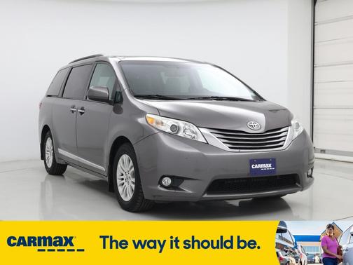 2016 Toyota Sienna XLE