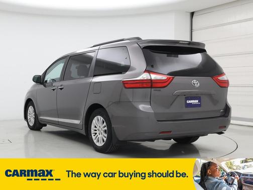 2016 Toyota Sienna XLE