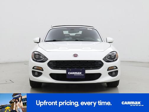 White 2017 FIAT 124 Spider Lusso