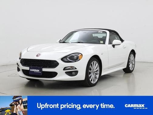 White 2017 FIAT 124 Spider Lusso