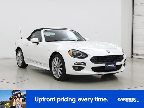White 2017 FIAT 124 Spider Lusso