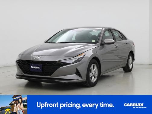 Gray 2023 Hyundai ELANTRA SE