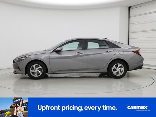 Gray 2023 Hyundai ELANTRA SE