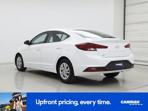 White 2020 Hyundai ELANTRA SE