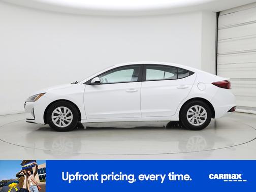 White 2020 Hyundai ELANTRA SE