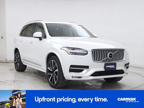 White 2023 Volvo XC90 B5 Plus
