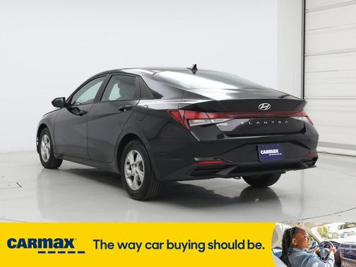2023 Hyundai ELANTRA SE