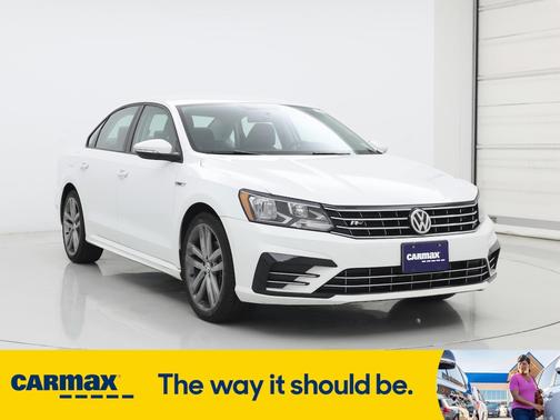 2018 Volkswagen Passat R-Line