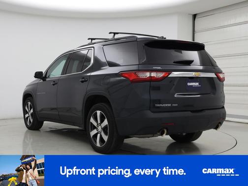 Gray 2021 Chevrolet Traverse LT Leather