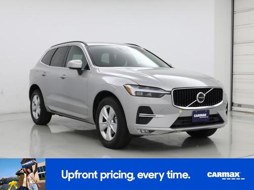 2022 Volvo XC60 B5 Momentum