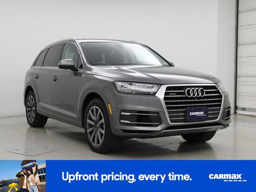 Gray 2018 Audi Q7 Premium Plus