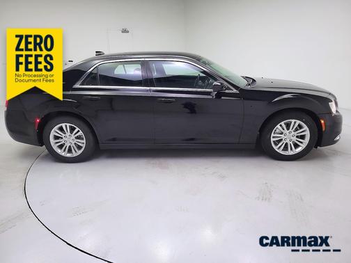 Black 2018 Chrysler 300 Touring L