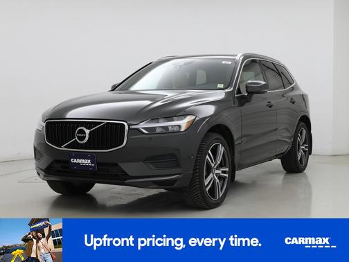 Gray 2019 Volvo XC60 T6 Momentum