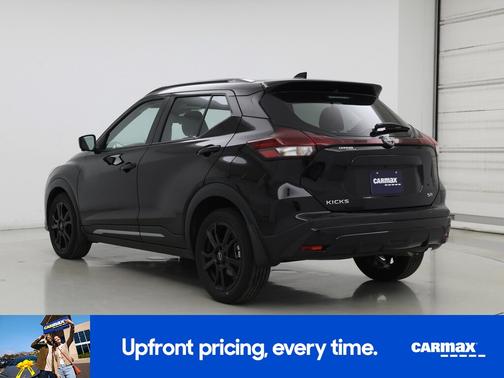 Black 2024 Nissan Kicks SR