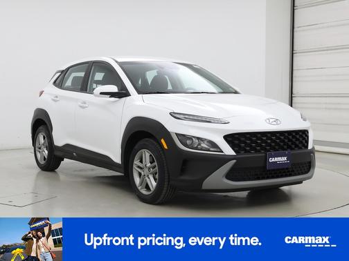 White 2023 Hyundai KONA SE