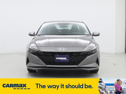 2021 Hyundai ELANTRA SE