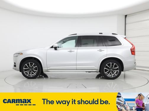2018 Volvo XC90 T5 Momentum