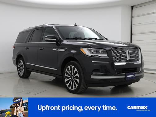 Gray 2023 Lincoln Navigator L Reserve