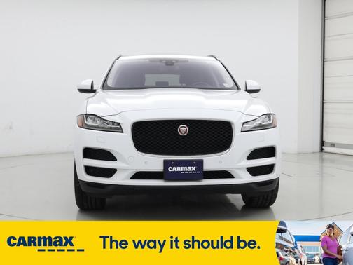 2017 Jaguar F-PACE Prestige