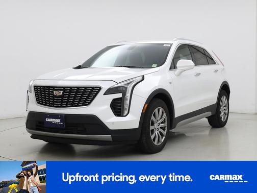 White 2019 Cadillac XT4 Luxury