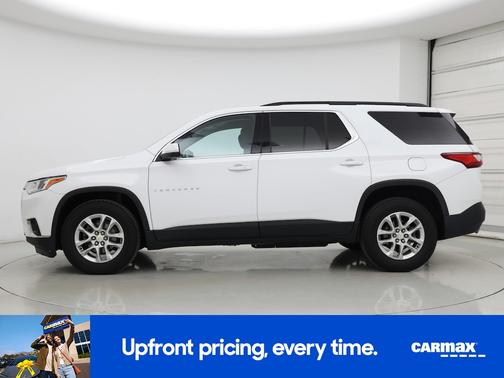 White 2021 Chevrolet Traverse LT Cloth