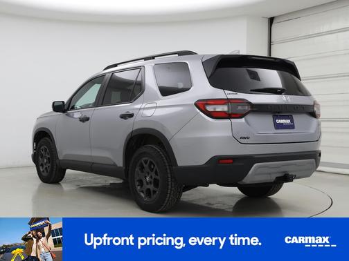 Silver 2023 Honda Pilot Trailsport