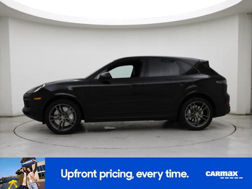 2019 Porsche Cayenne Base (Tiptronic)