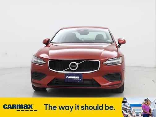 2020 Volvo S60 T5 Momentum