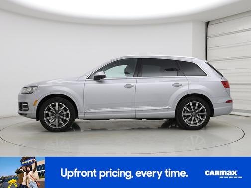 Gray 2019 Audi Q7 Premium Plus