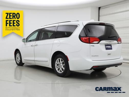 White 2020 Chrysler Pacifica Touring L
