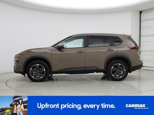 Tan 2024 Nissan Rogue SV