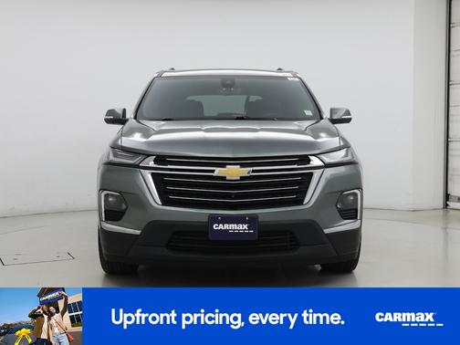 Green 2022 Chevrolet Traverse LT Leather