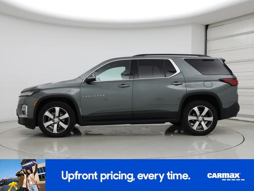 Gray 2022 Chevrolet Traverse LT Leather