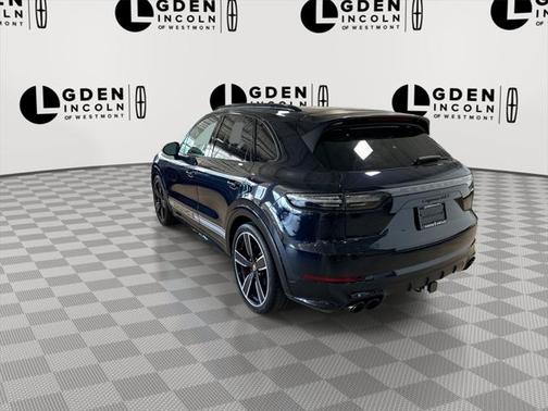 2022 Porsche Cayenne GTS