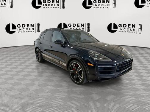 2022 Porsche Cayenne GTS
