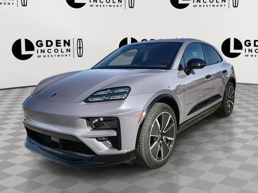 2025 Porsche Macan Turbo
