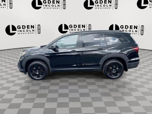 Crystal Black Pearl 2022 Honda Pilot AWD TrailSport