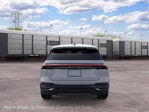 Gray Matter Metallic Clearcoat 2026 Lincoln Nautilus Premiere