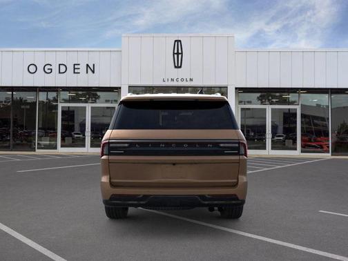 2025 Lincoln Navigator Black Label