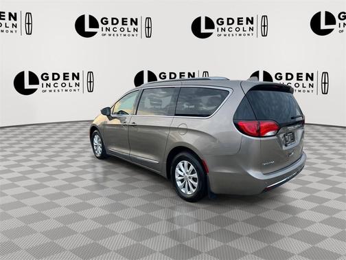 2018 Chrysler Pacifica Touring-L