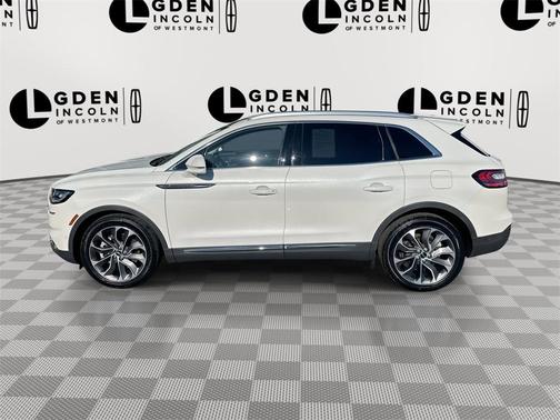 2022 Lincoln Nautilus Reserve