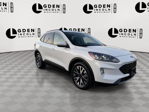 STAR WHITE METALLIC TRI-COAT 2020 Ford Escape SEL