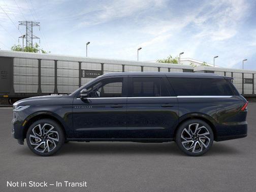 INFINITE BLACK MET CC 2026 Lincoln Navigator Black Label