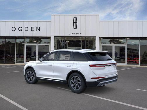 2026 Lincoln Corsair Premiere