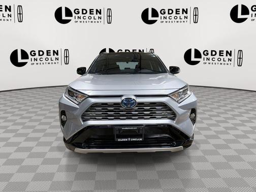 2019 Toyota RAV4 Hybrid SE