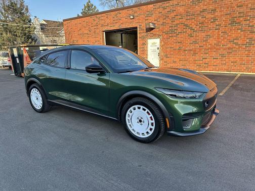 2025 Ford Mustang Mach-E GT